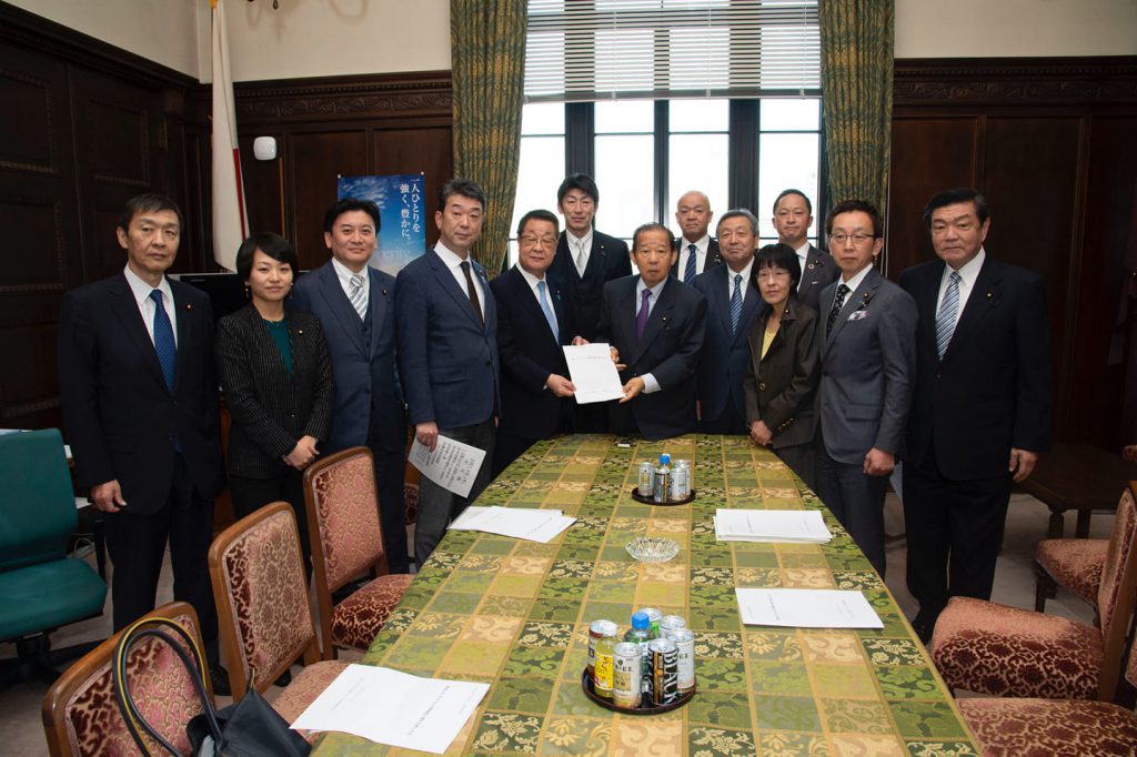 新型コロナウイルス対策を北海道選出衆参議員で、二階幹事長に要望しました。