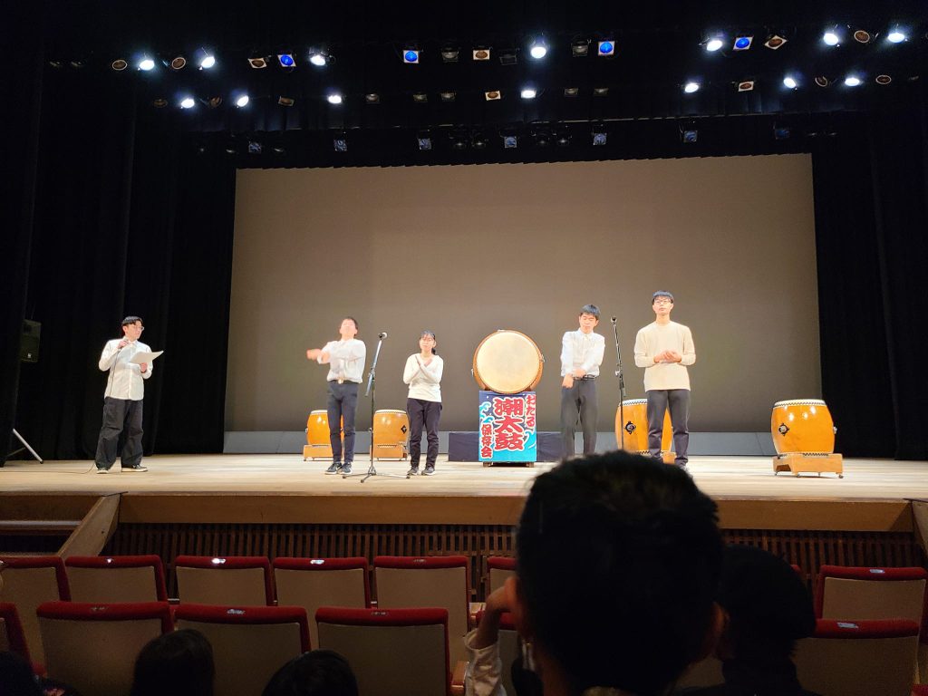 2人芝居「カイ」を小樽市民会館で鑑賞。