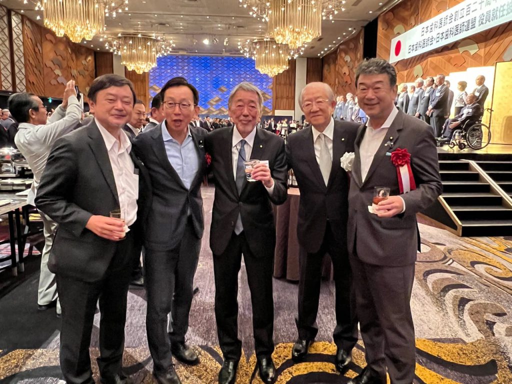 日本歯科医師会120周年式典に出席。