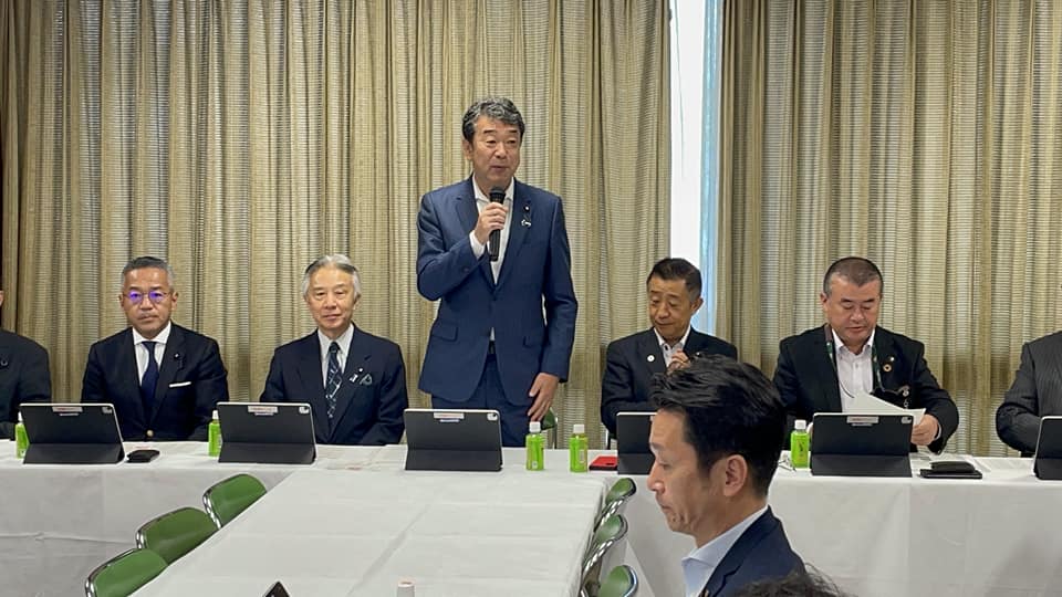 萩生田光一政調会長に要望活動。