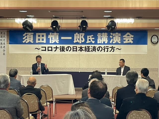 須田慎一郎氏をお迎えし、手稲と石狩で講演会を開催。